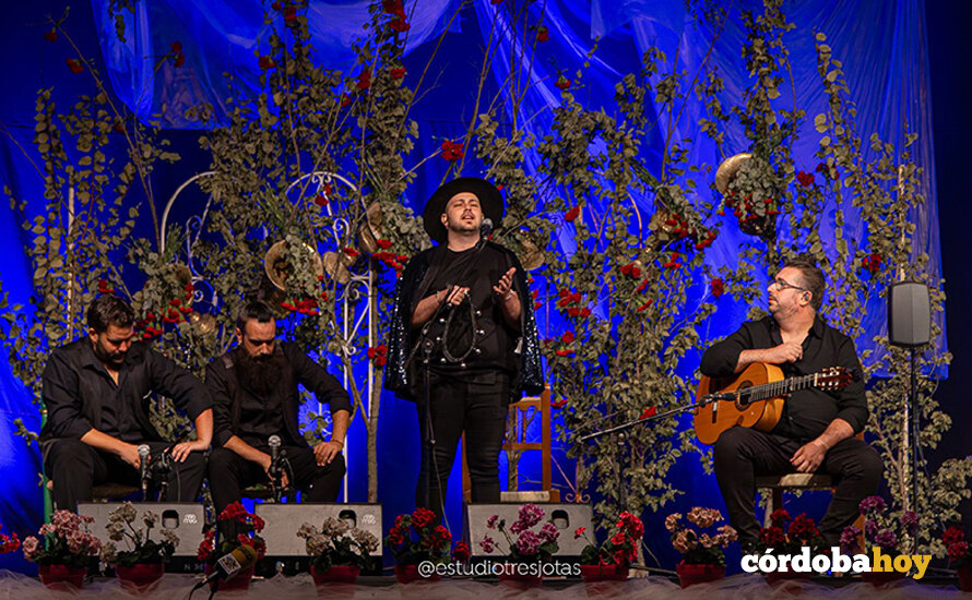 'El Perrete' y Rubén Levaniegos, en la LIII Vendimia Flamenca de Doña Mencía FOTO JUANJE PRIEGO / ESTUDIOTRESJOTAS