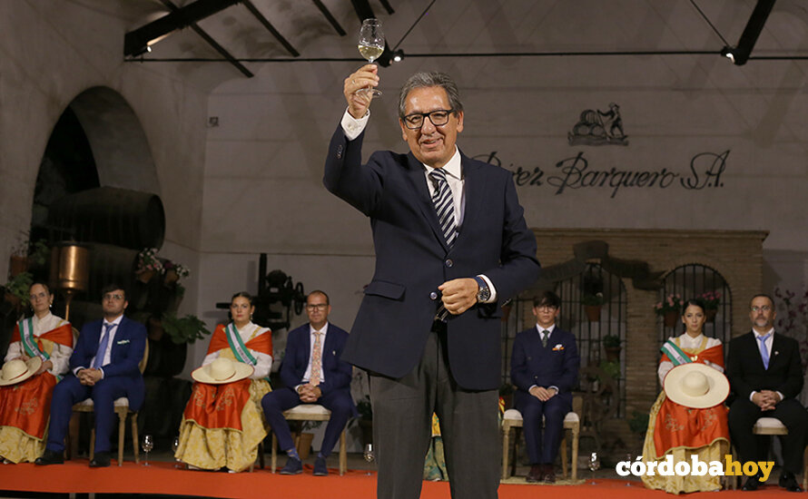 El presidente de la Fundación Cajasol, Antonio Pulido, en la Fiesta de la Vendimia Montilla-Moriles FOTO AYUNTAMIENTO DE MONTILLA