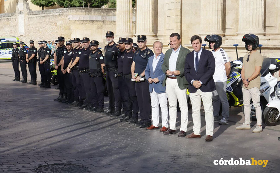 Agentes participantes en el nuevo Plan Guardián del casco Histórico FOTO AYUNTAMIENTO DE CÓRDOBA