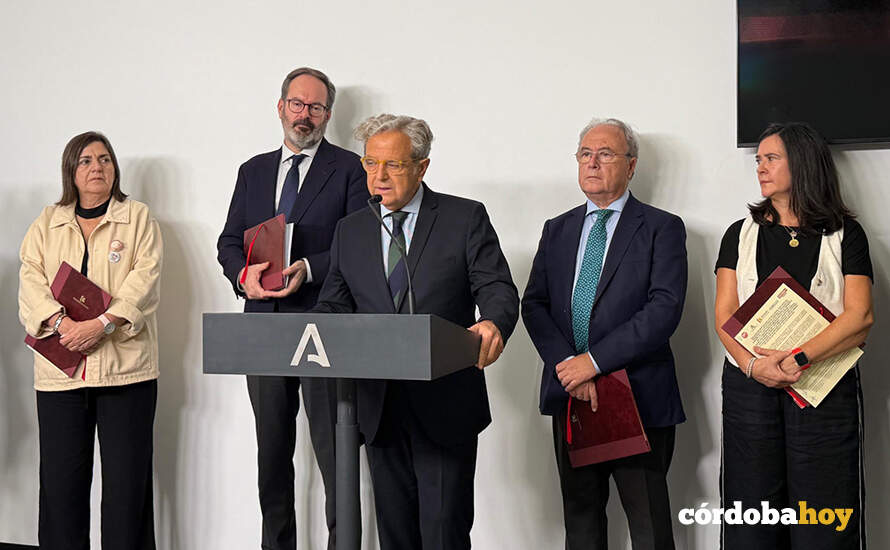 Firma de la declaración conjunta en apoyo a la ampliación de la red eléctrica en la Zona Norte de Córdoba FOTO DIPUTACIÓN DE CÓRDOBA