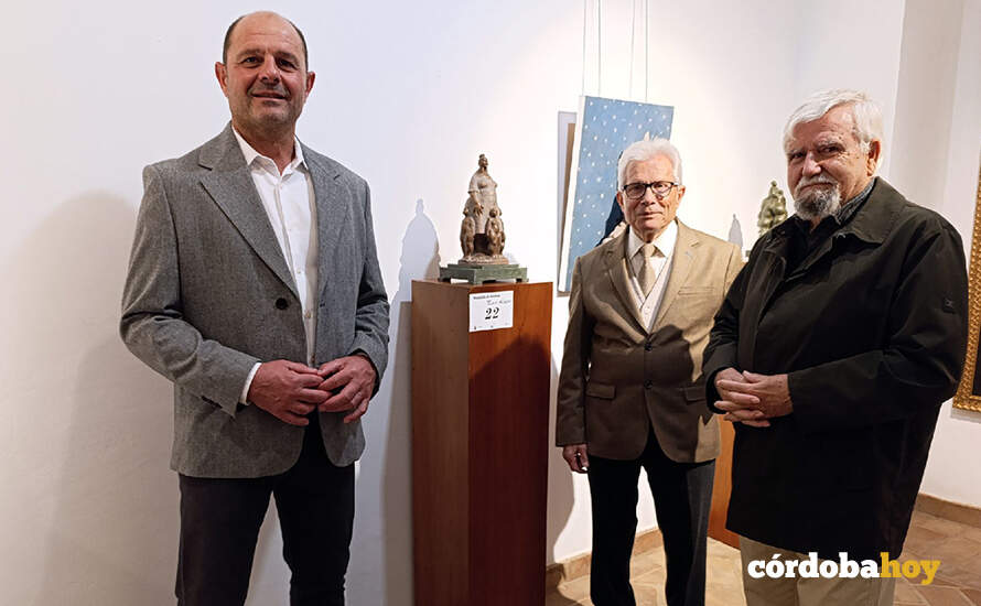 Miguel Ruz, José del Río y Paco Luque en la inauguración de la exposición FOTO CAMPIÑA SUR