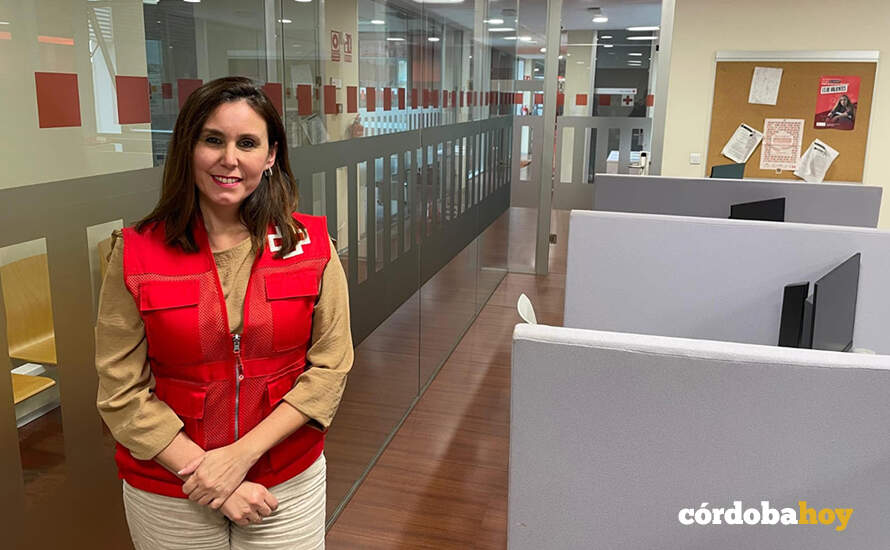 Carmen Cabello, técnica de Cruz Roja responsable de Atenpro