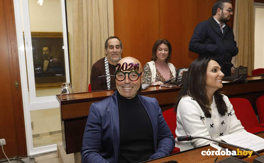 El portavoz del PSOE, Antonio Hurtado,  esta mañana en el Pleno FOTO AYUNTAMIENTO DE CÓRDOBA