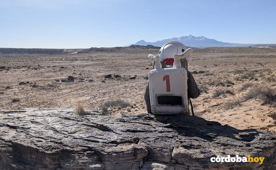 Mariló Torres, en la misión análoga de Utah, disfrutando de las vistas del desierto