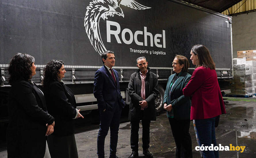 Visita de José María Bellido y Blanca Torrent a Rochel FOTO AYUNTAMIENTO DE CÓRDOBA