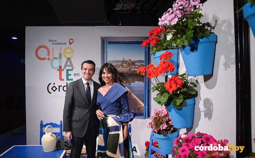José María Bellido y Minerva Piquero en la presentación en Madrid de la campaña 'Quédate en Córdoba' FOTO AYUNTAMIENTO DE CÓRDOBA