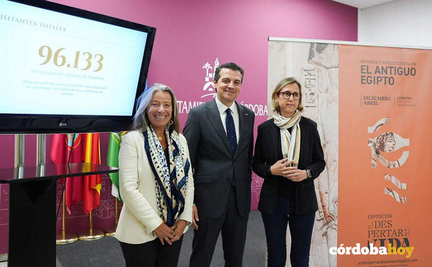 Isabel Albás, José María Bellido y Felicia Galindo en la presentación de la muestra sobre Egipto FOTO AYUNTAMIENTO DE CÓRDOBA