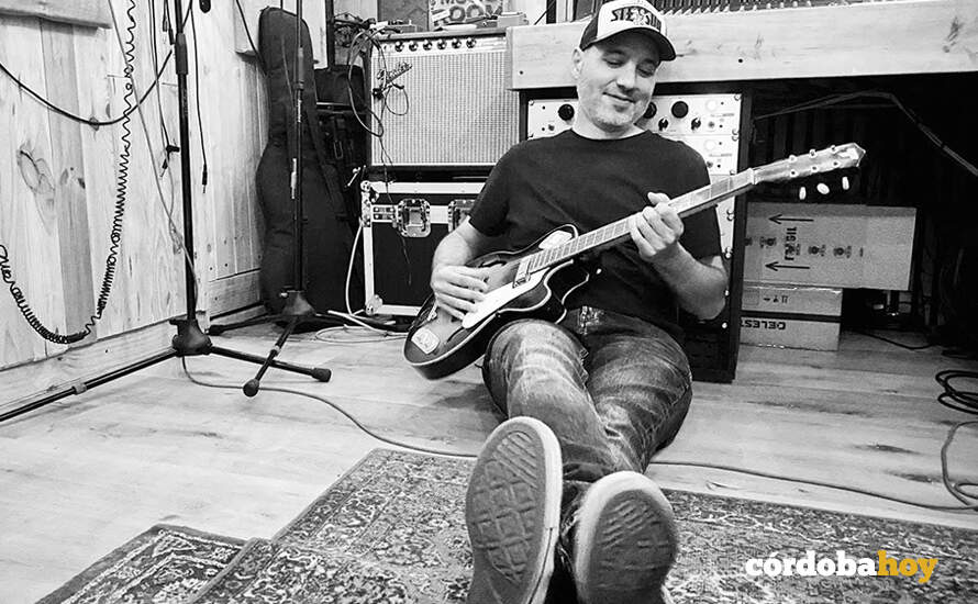 Alejandro Sánchez, guitarrista y compositor de Lady Coulson