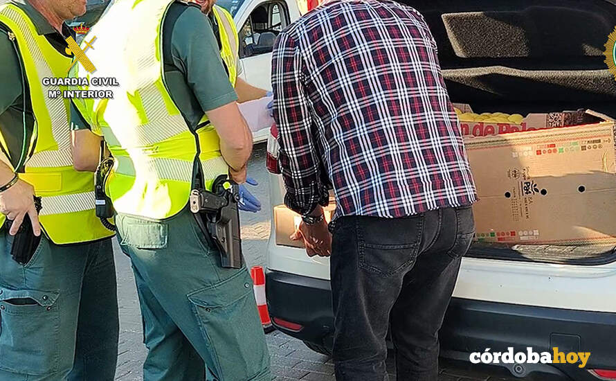 Actuación conjunta de la Guardia Civil y de la Policía Local de Córdoba en la Feria de Nuestra Señora de La Salud FOTO GUARDIA CIVIL